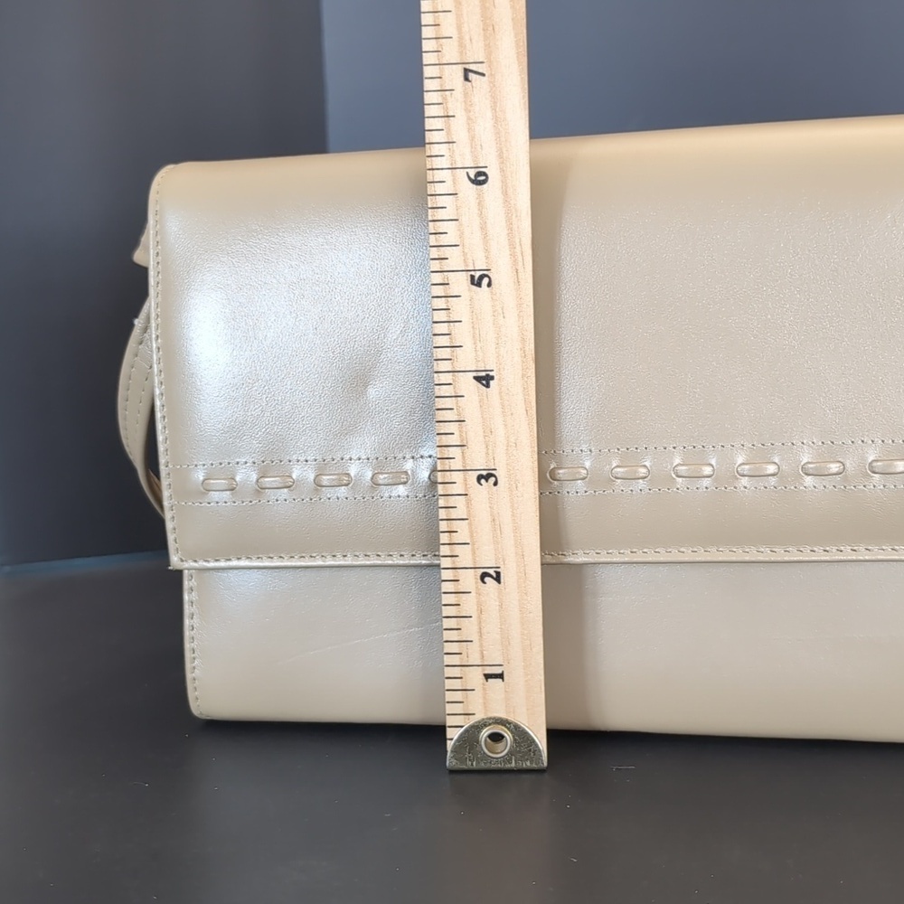 Vintage Leco Canada Beige Leather Womans Shoulder Bag. - Picture 15 of 16